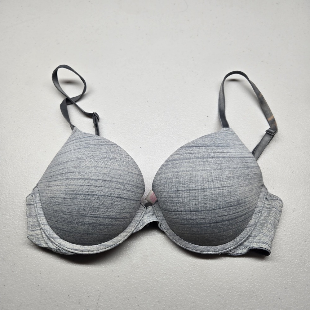 Victoria's Secret PINK Women Bra 32C Gray T Shirt Underwired Knit READ